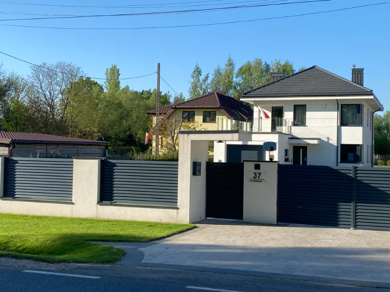 uchwyt do panela ogrodzeniowego