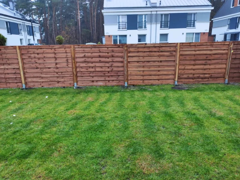 Zdjęcie - ogrodzenie drewniane sztachetowe